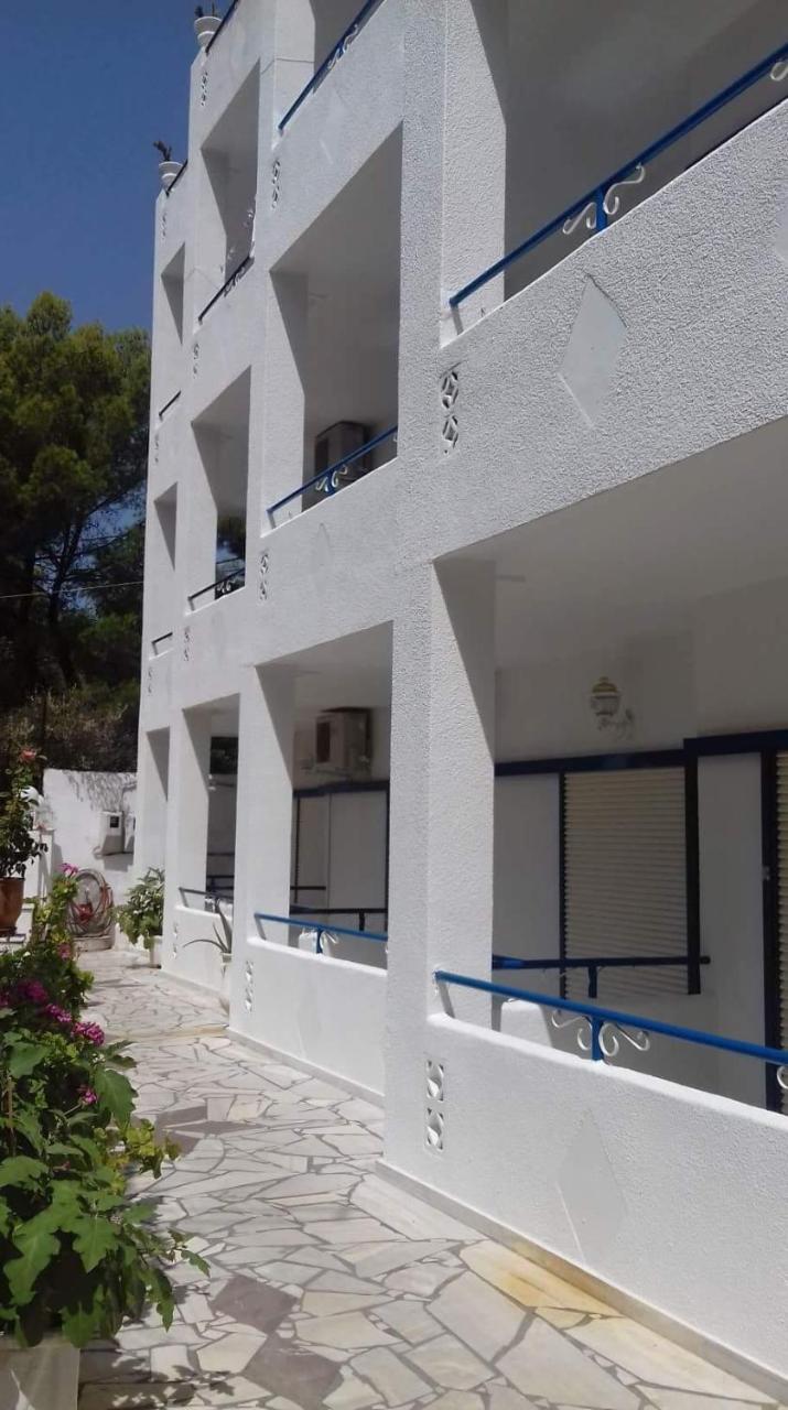 Blue & White Askeli Studios Poros Town Exterior foto